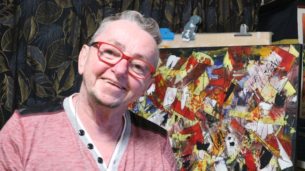 Die Brüste wurden entfernt, dank Testosteron sprießt bei Ulf R. (69) der Bart.