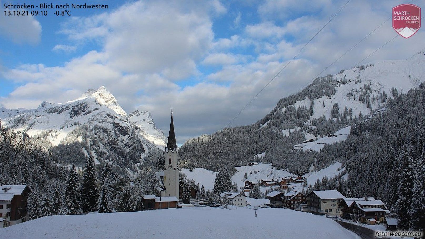 Die Vorarlberger Gemeinde Schröcken (1.269 m) ist bereits eingeschneit.