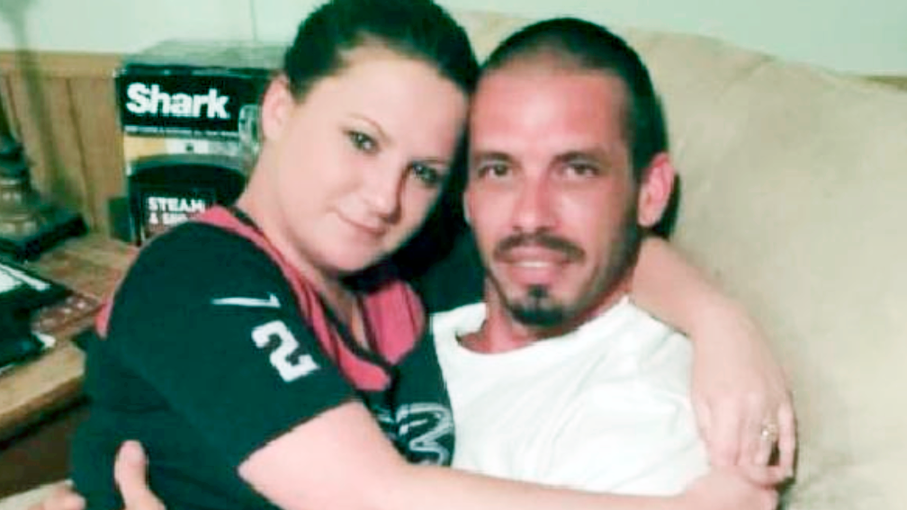 Jennifer Mulford (36) stillt ihren 36-jährigen Freund mehrmals am Tag