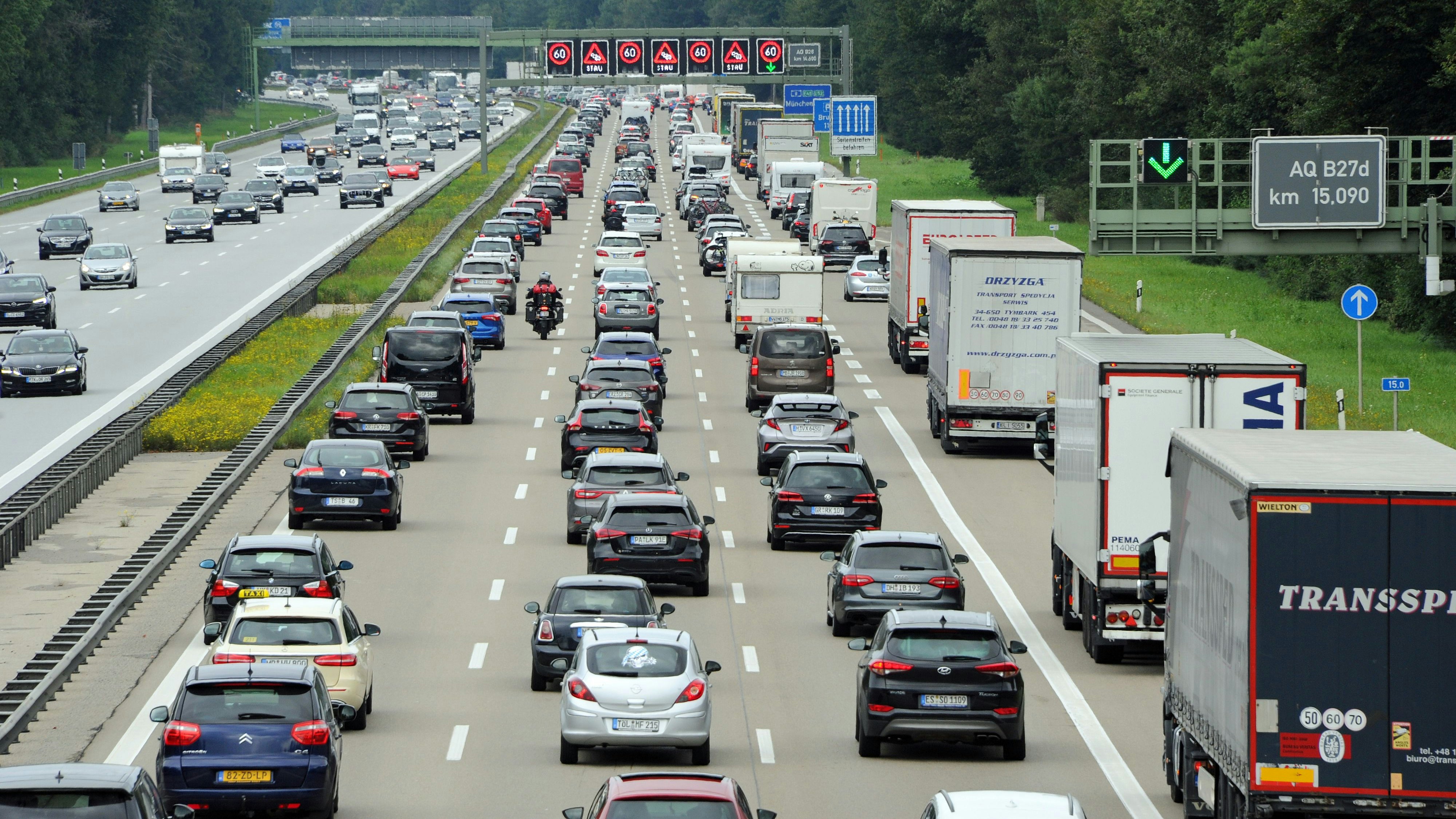 Die Frau fuhr nach der Zigarettenpause des Mannes einfach alleine weiter (Symbolbild).