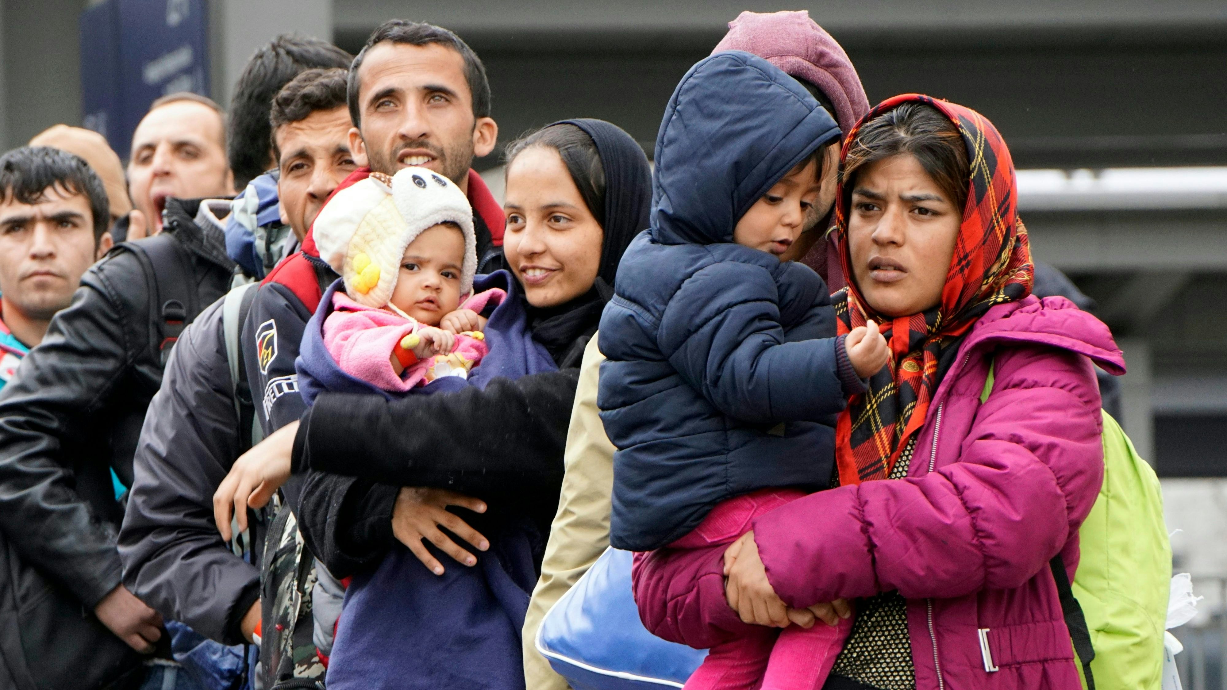 Seit August steigt die Zahl der Asylanträge in der EU. Die meisten Anträge stammen von Anträgen afghanischen Staatsbürgerinnen und Staatsbürgern.