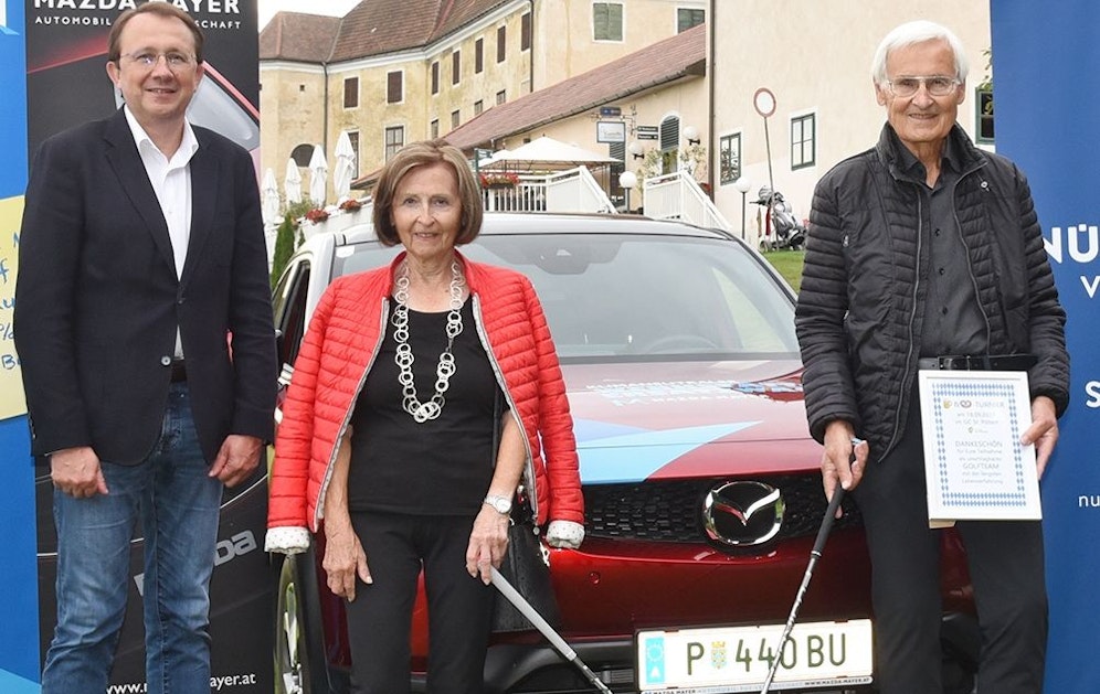 Bürgermeister Matthias Stadler gratulierte Kurt und Ingrid Wippl. 
