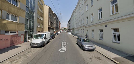 Der 23-Jährige griff in der Grenzgasse schließlich die Beamten an.