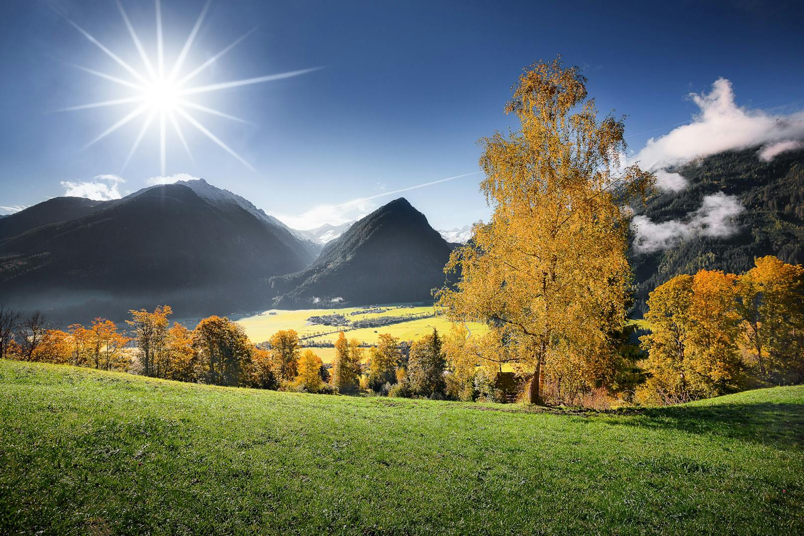 Mittwoch könnte der letzte Sommertag werden. Im Bild: Blick vom Neukirchner Roßberg in den Nationalpark Hohe Tauern