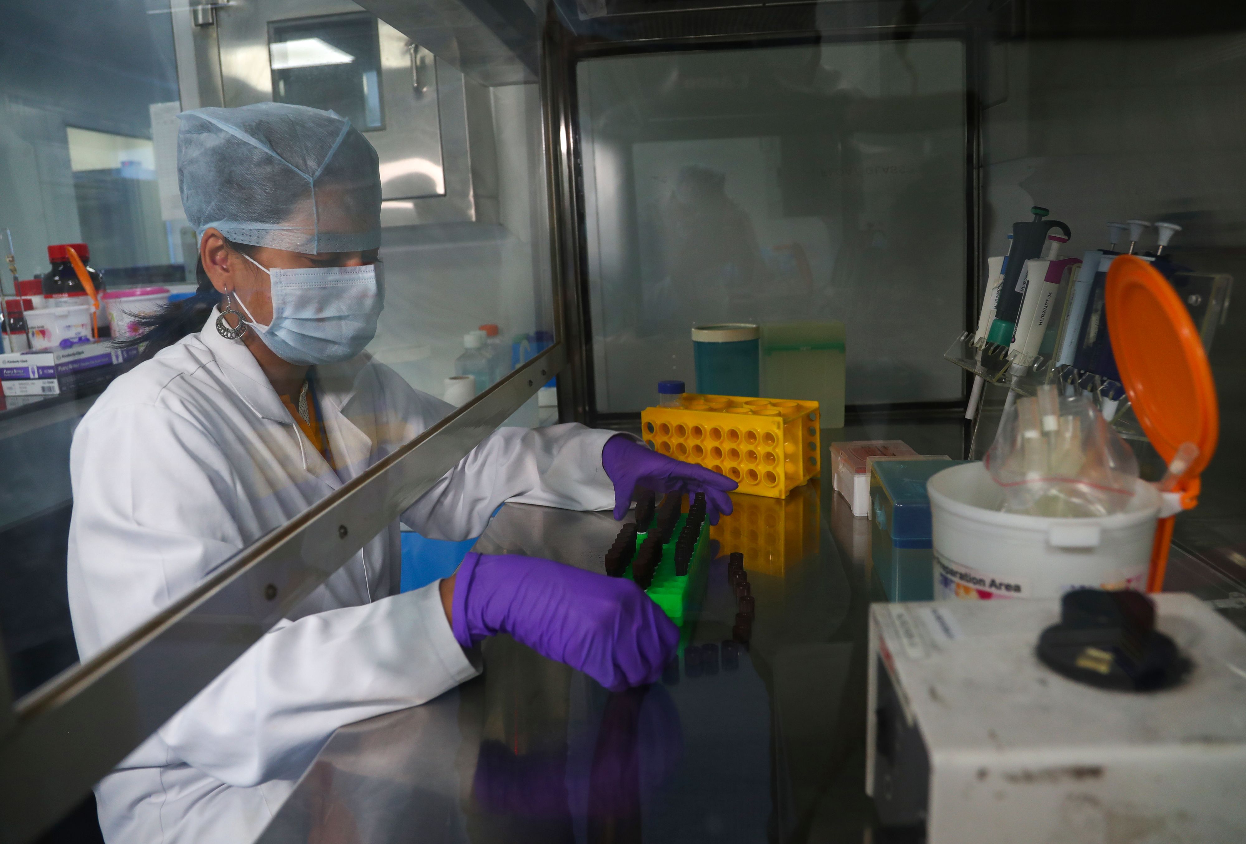 Eine neue Corona-Variante breitet sich in Großbritannien aus.