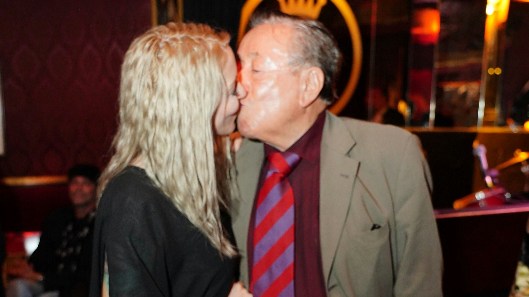 Junges Glück: Lugner und "Bienchen" Simone