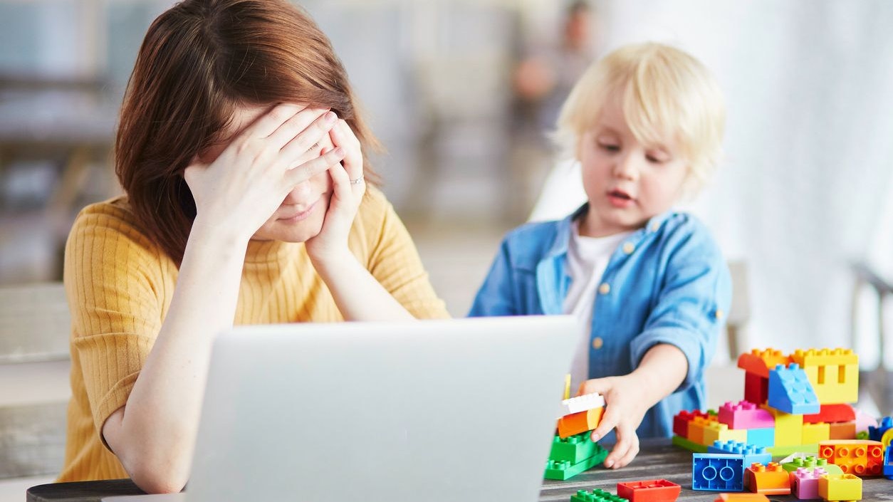 Heute.at - Lebe von 1.000 Euro: Mutter kämpft um jeden Cent