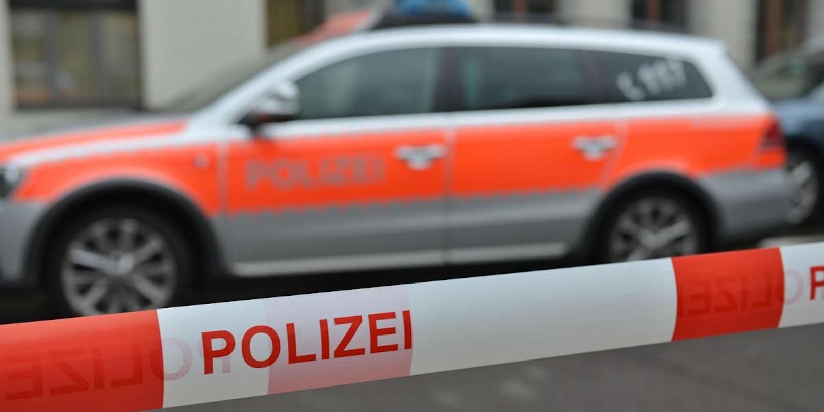 Die Kantonspolizei Bern wurde zu einem tragischen Unfall gerufen. (Symbolbild)