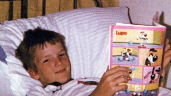 Vom oft kränkelnden Kind zum gefeierten DJ Ötzi: In seiner Biografie "Lebensgefühl" gibt Gerry Friedle viele persönliche Einblicke - mehr dazu unten im Artikel.