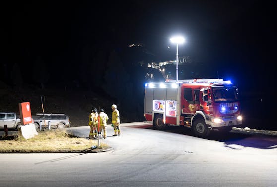 Die Einsatzkräfte waren am späten Mittwochabend noch vor Ort.