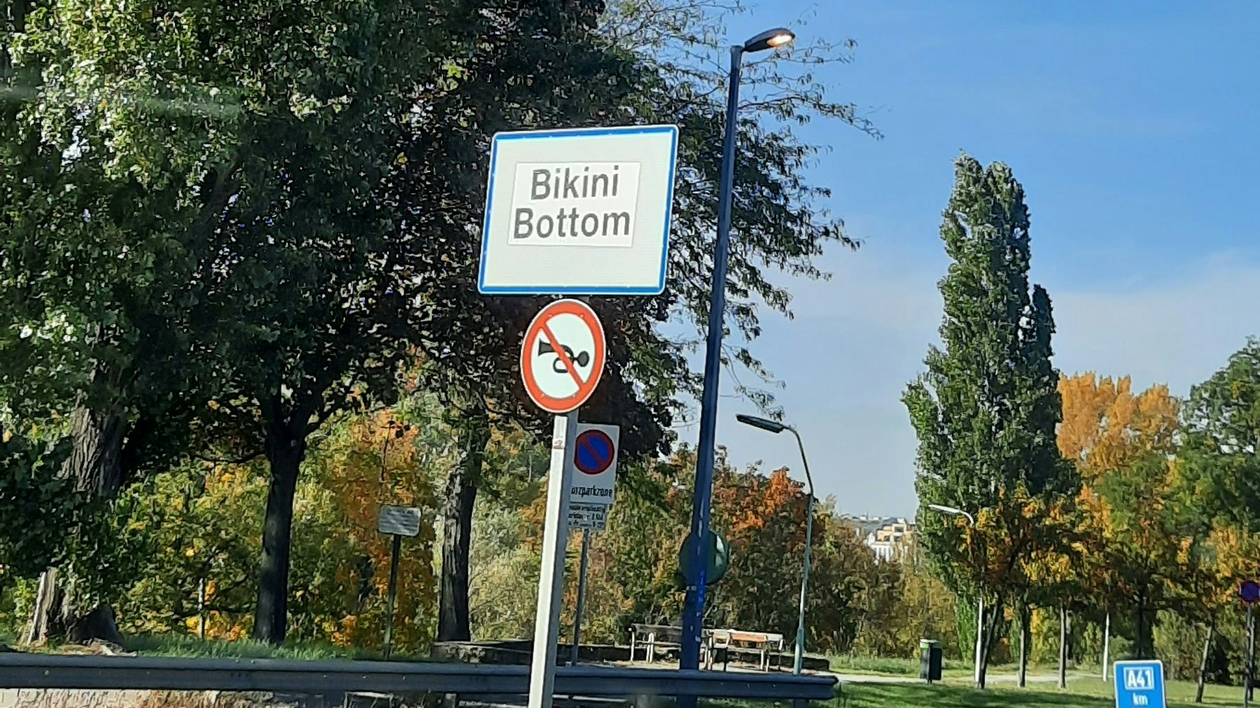 Einfahrt nach Wien oder doch Bikini Bottom