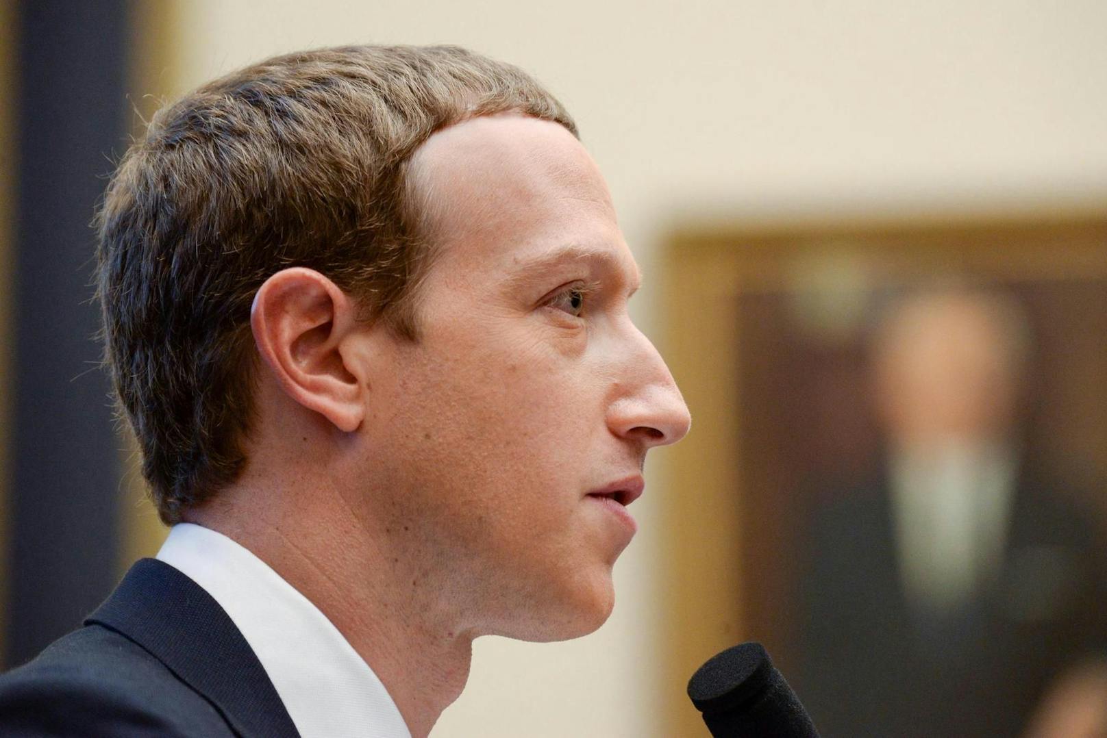 Fall Cambridge Analytica: Wenn er belangt wird, könnten dem Facebook-Chef Mark Zuckerberg hohe Geldstrafen drohen.