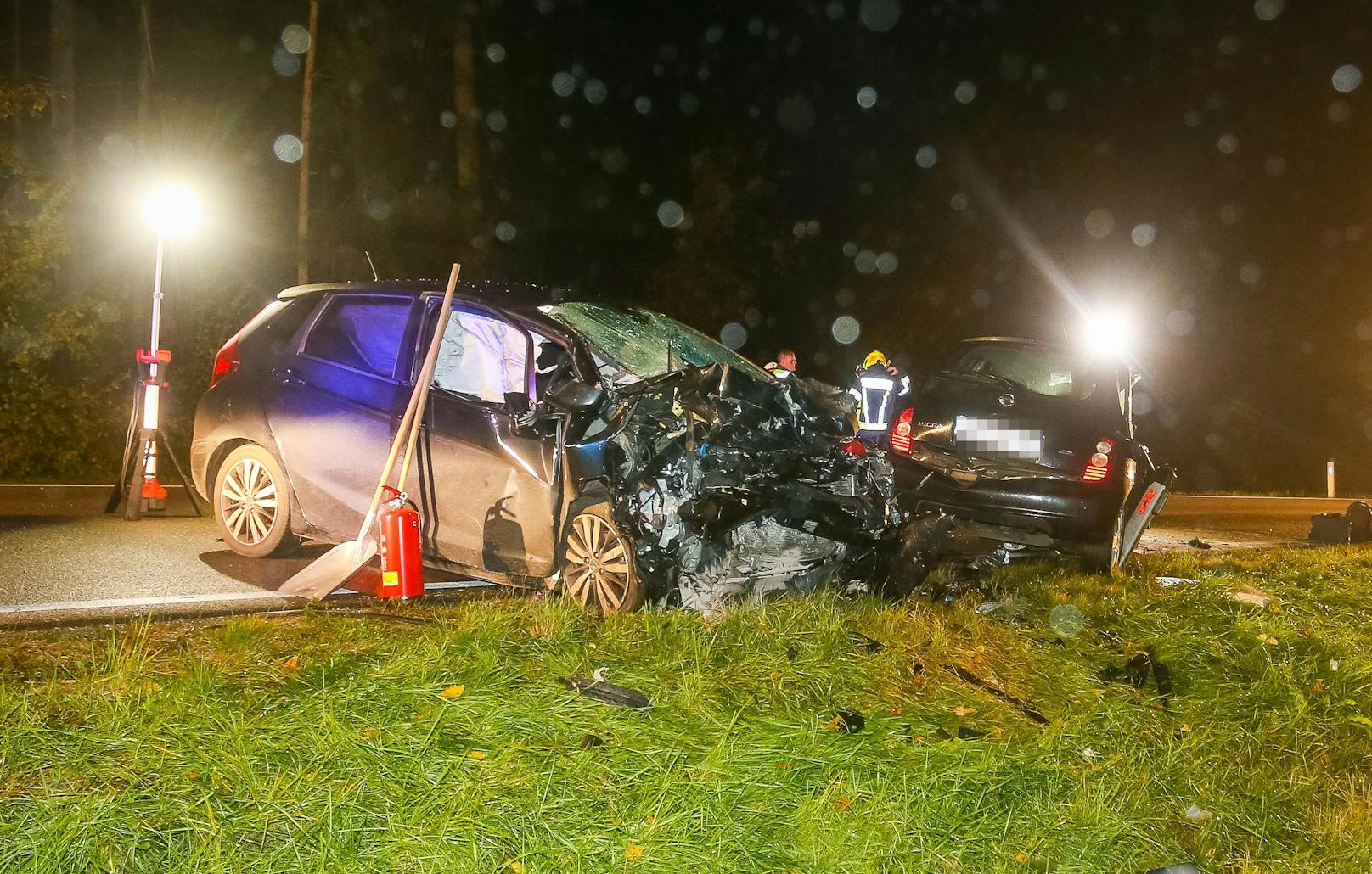 In&nbsp;Ranshofen (Bezirk Braunau) ist es am Freitag zu einem Verkehrsunfall gekommen. Für einen Autofahrer kam nach dem Crash jede Hilfe zu spät.