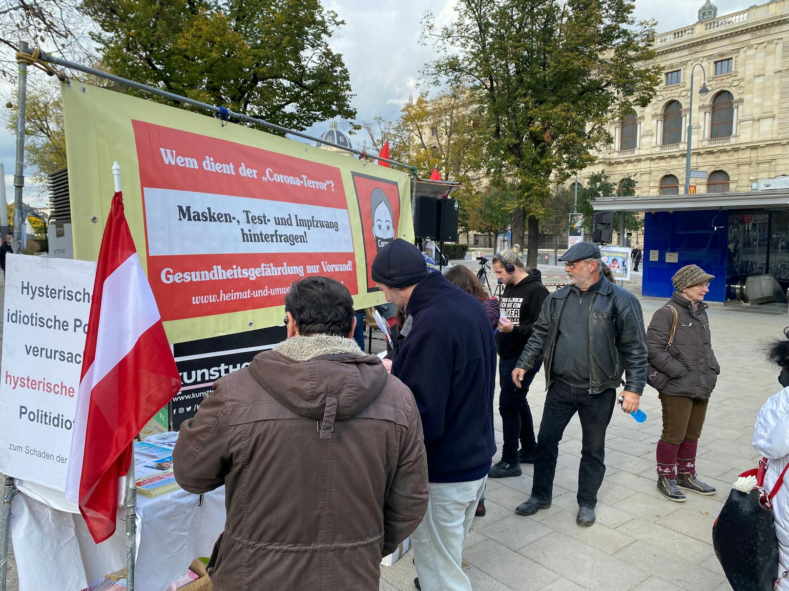 In Wien fand am Samstag (23. Oktober 2021) eine Kundgebung gegen die Corona-Maßnahmen der Bundesregierung statt. 