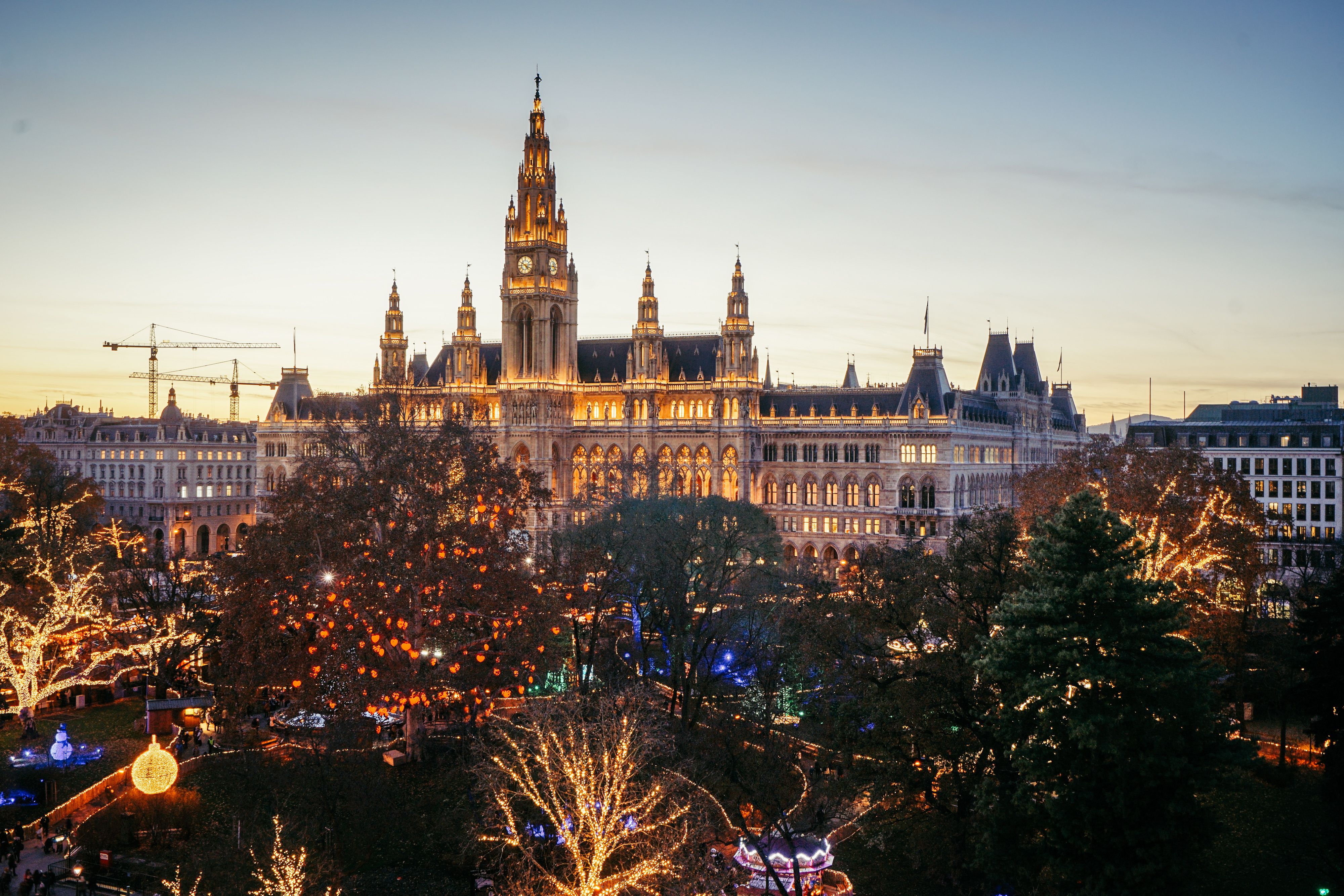 Ab 12. November weihnachtet es am Wiener Rathausplatz.