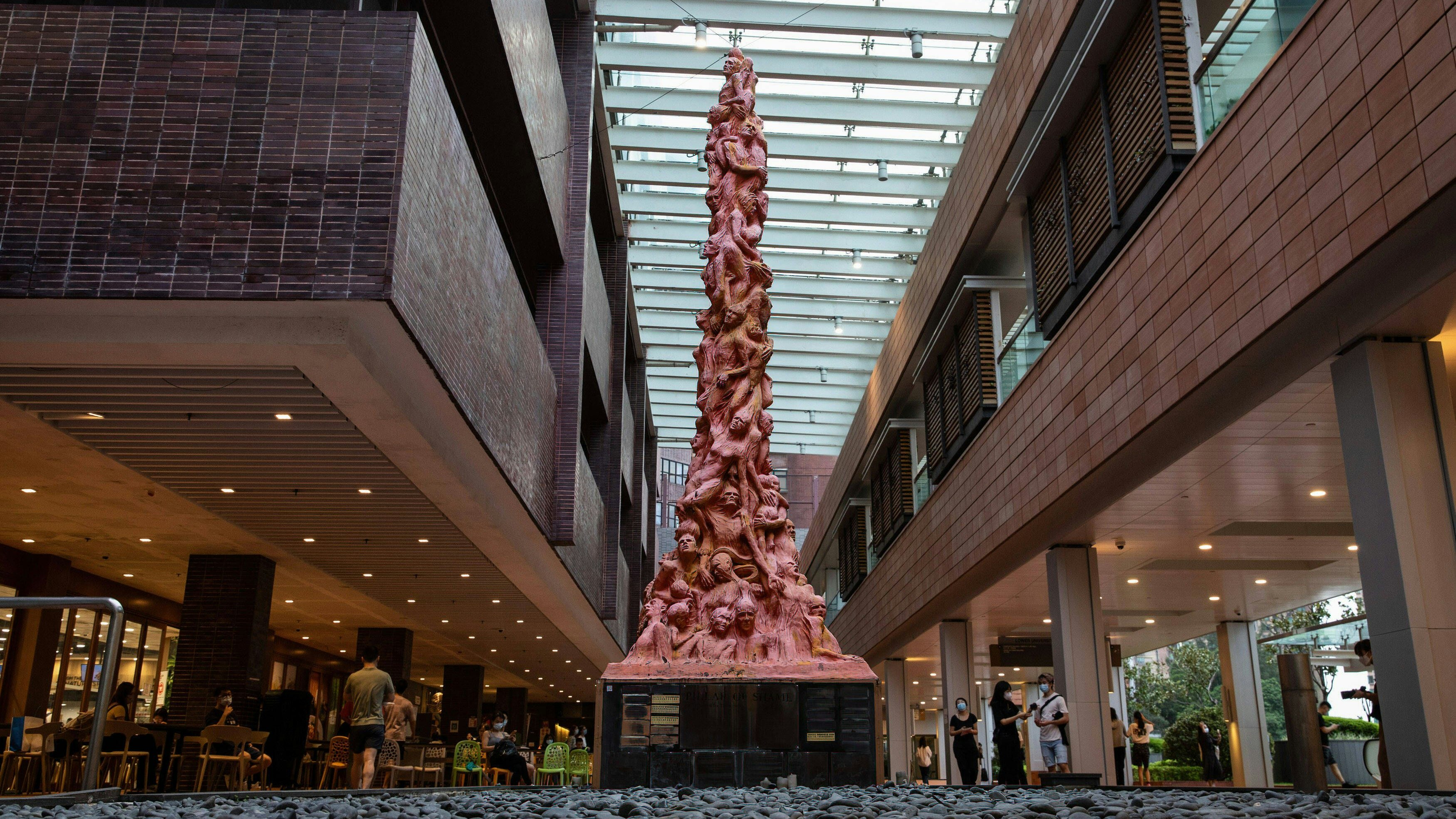 Zwei Tonnen schwer: Die "Säule  der Schande" ist China eine Last.