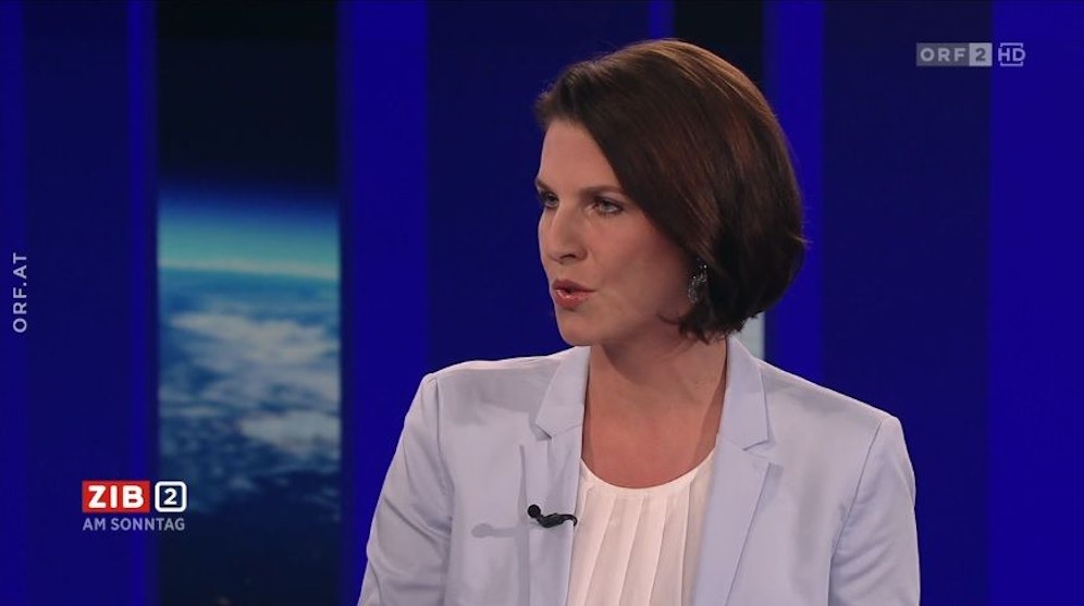 Am Sonntag war Verfassungsministerin Karoline Edtstadler (ÖVP) zu Gast in der ZIB2. 