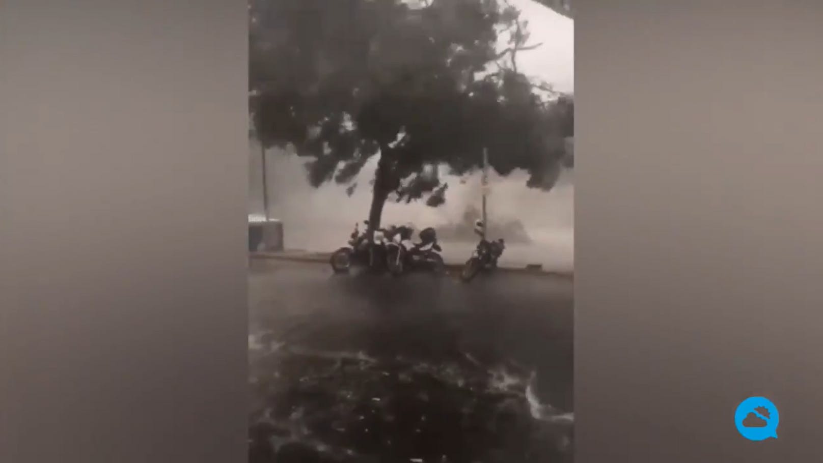 Ein schweres Unwetter zerstörte in Brasilien rund 1.000 Häuser.