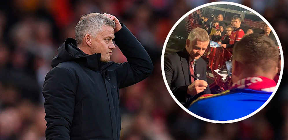 United-Coach Ole Gunnar Solskjaer schrieb nach der 0:5-Pleite noch Autogramme. 