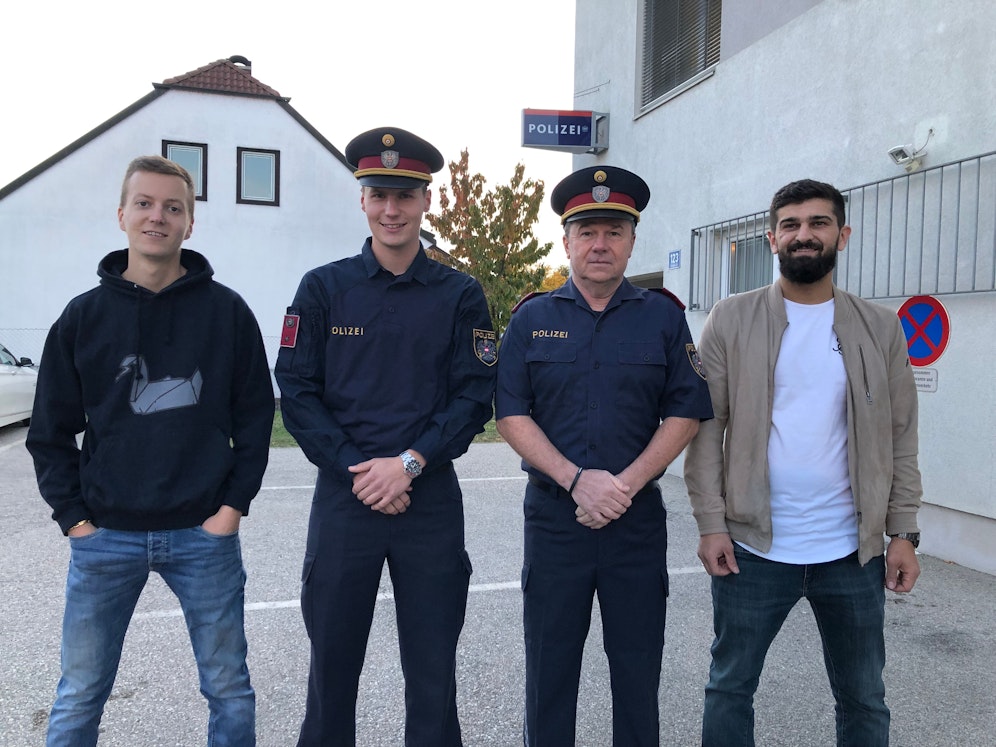 Filip  Iagar-Rotar, Inspektor Michael Hofer, Gruppeninspektor Hannes Rabe und Sefa Pembe.