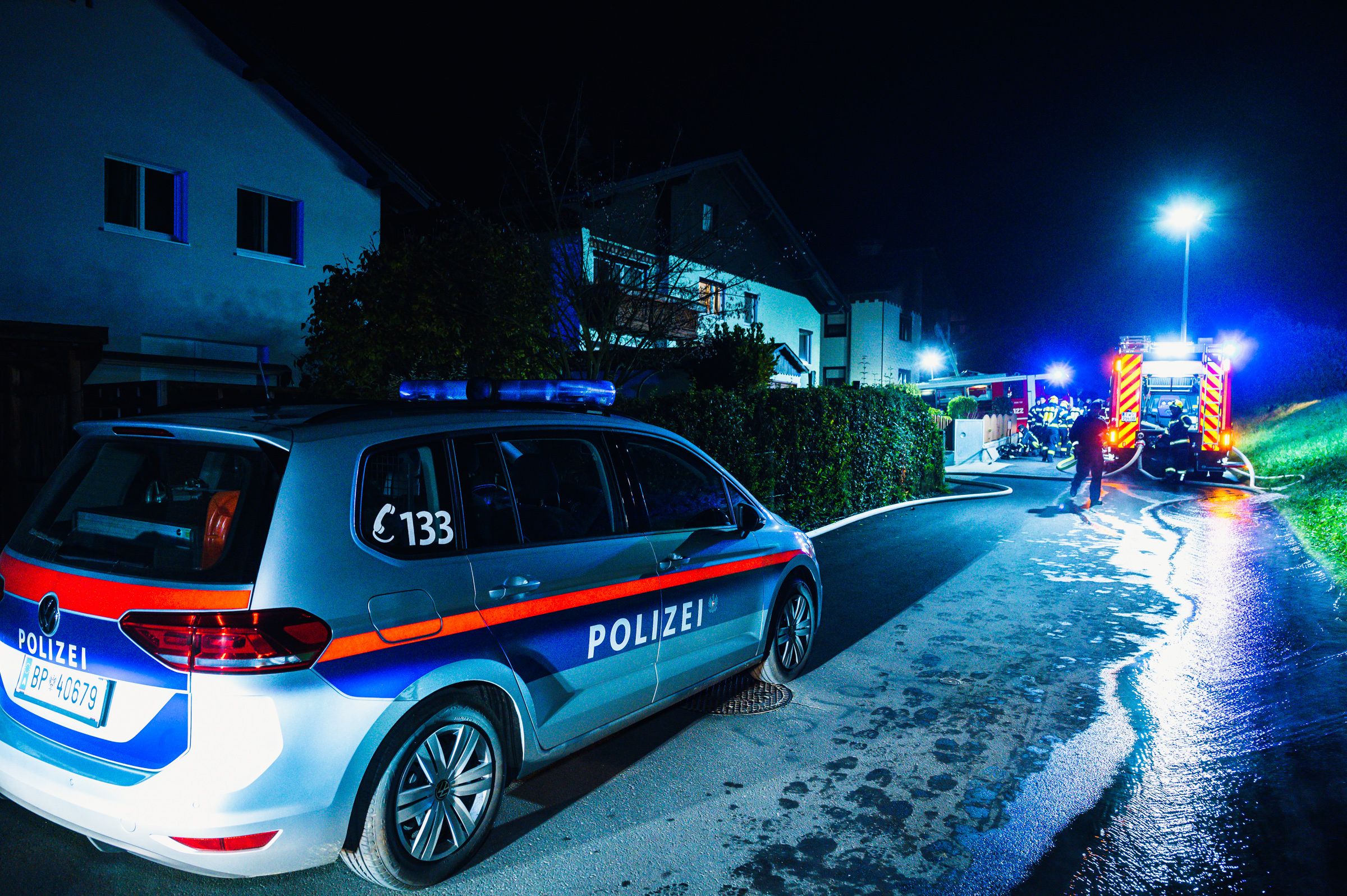 Ein Routineeinsatz der Polizei endete Freitagabend für einen Beamten mit einem Krankenhausaufenthalt. (Symbolbild)