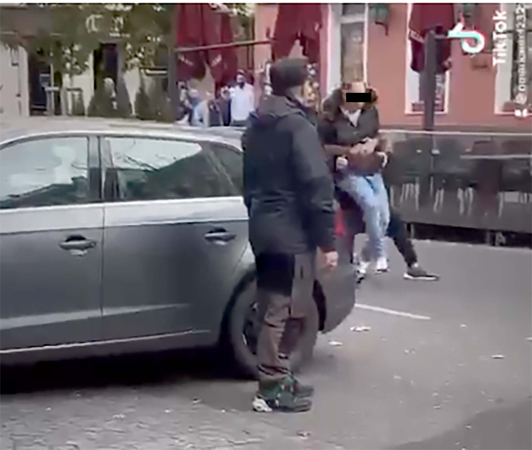 Gebürtiger Iraker überwältigte den Attentäter. 