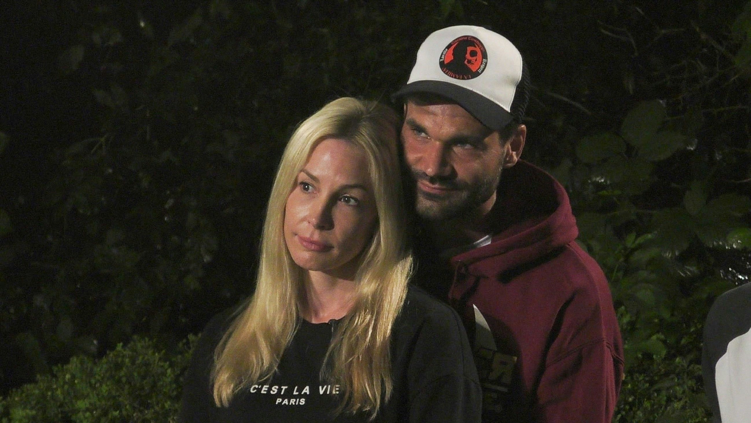 Michelle und Mike sind endlich raus.