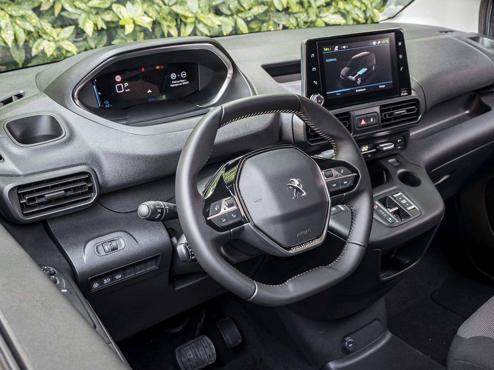 Der e-Partner bekommt auch das Peugeot i-Cockpit spendiert
