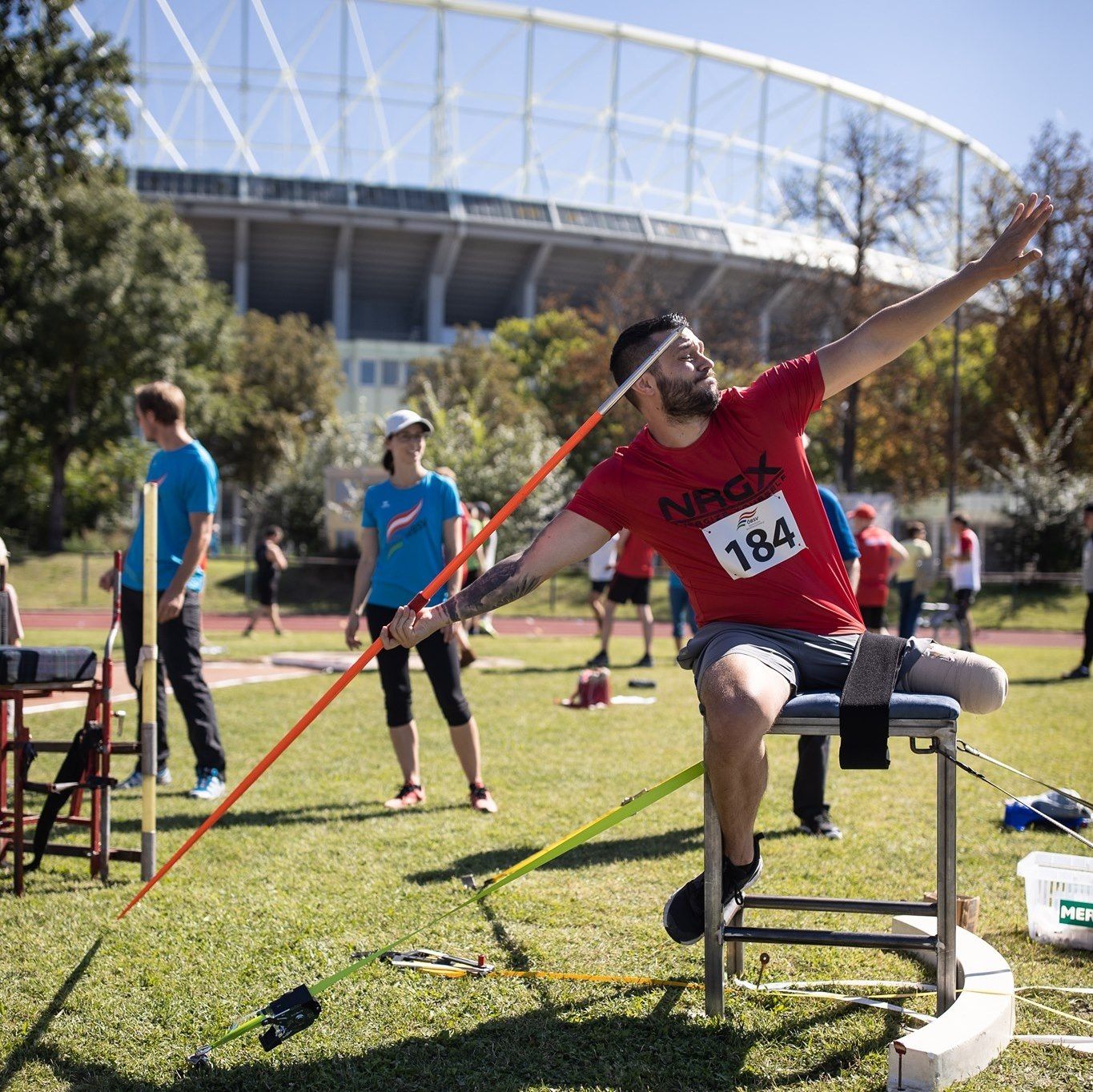 Schober beim Speerwerfen – nur einen Monat nach seiner Amputation.