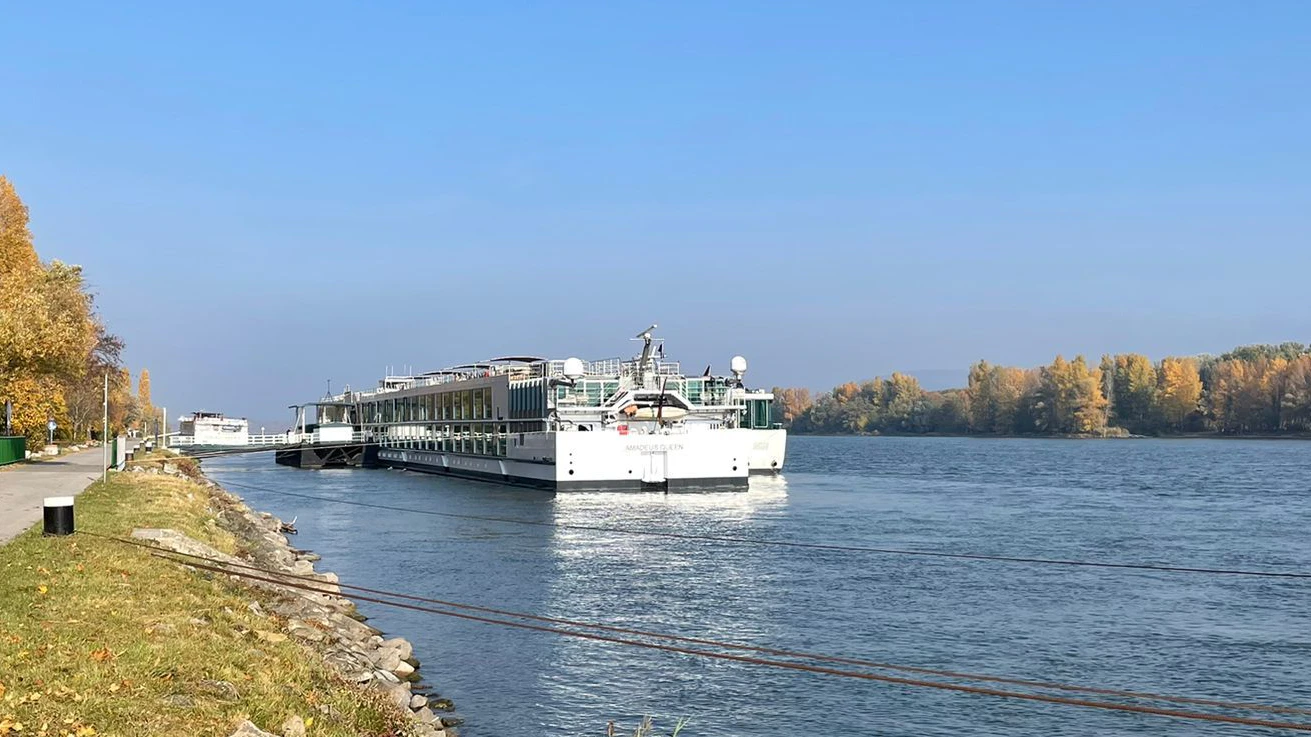 Am Mittwoch kam ein Schiff mit 80 infizierten Personen in Wien an. Mittlerweile befinden sie sich mit Bussen auf den Weg zurück nach Deutschland. 