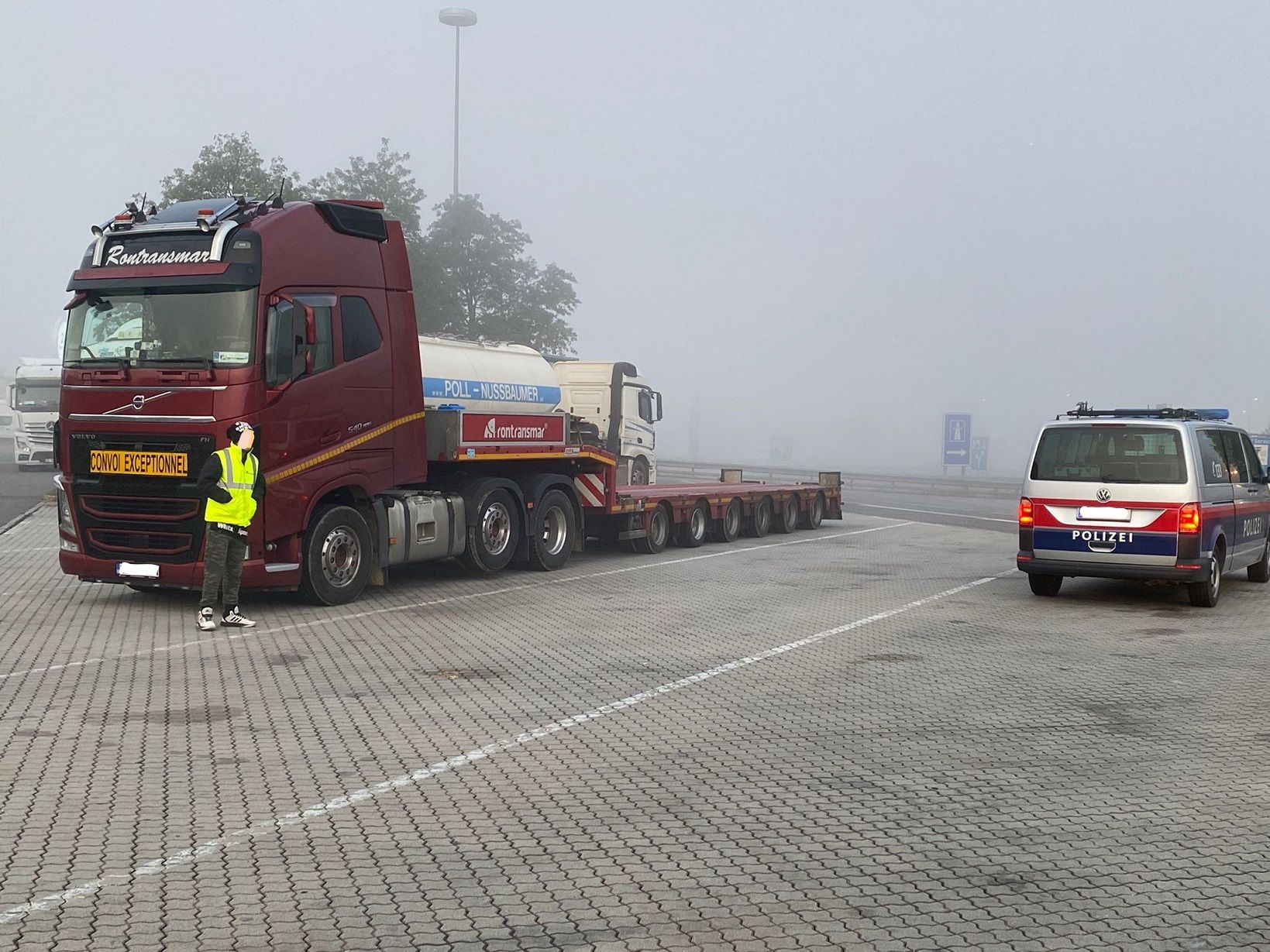 Einer der gestoppten Lkw.