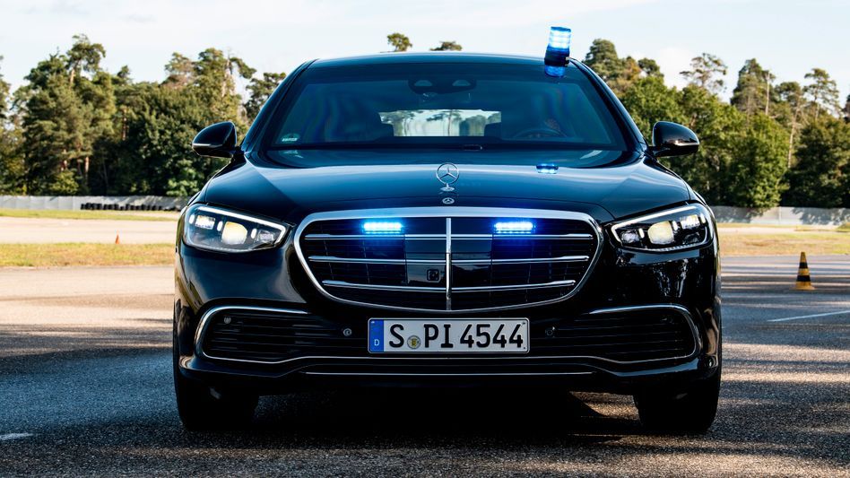 Mercedes "S 680 Guard"