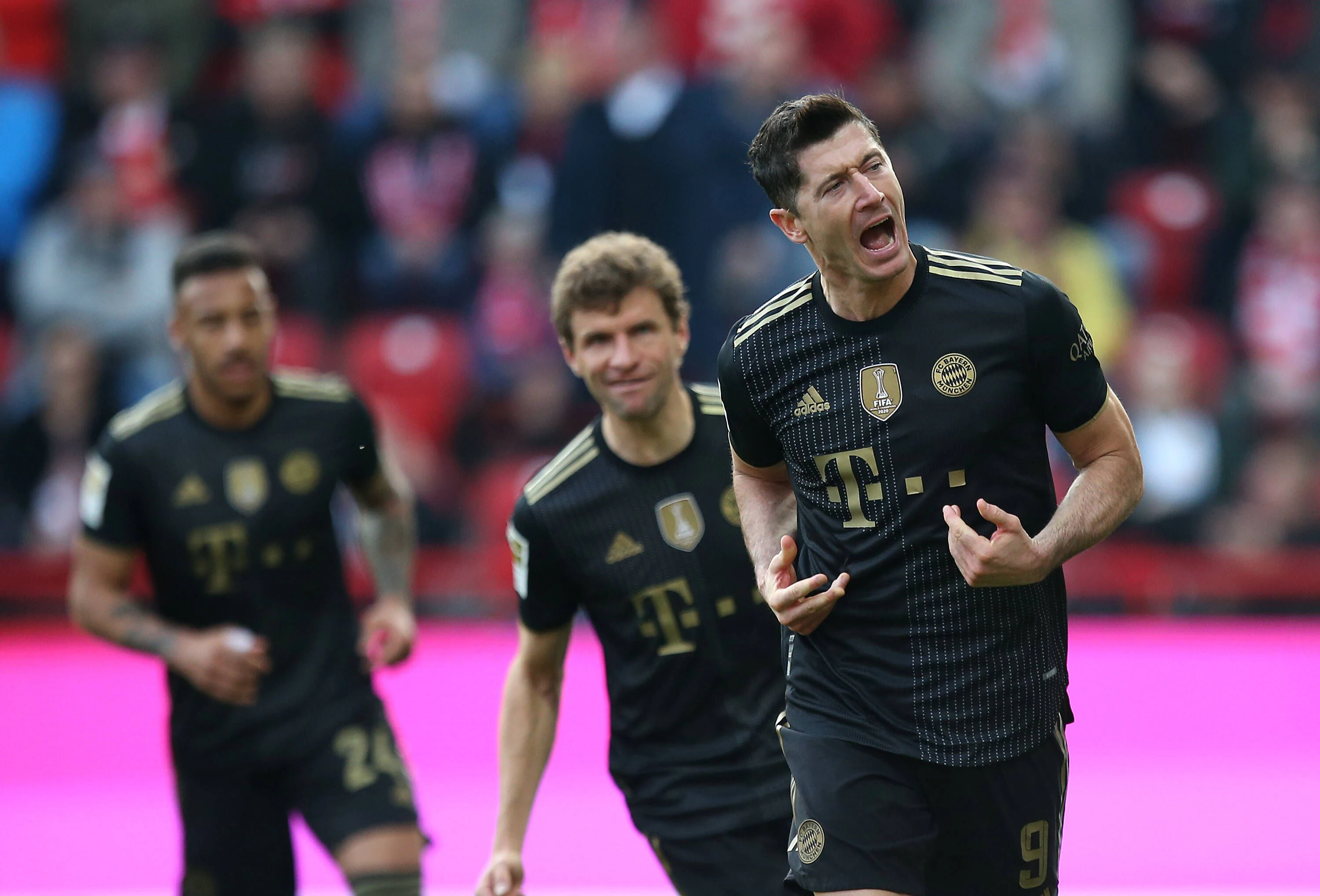 Die Bayern feiern den Sieg gegen Union Berlin