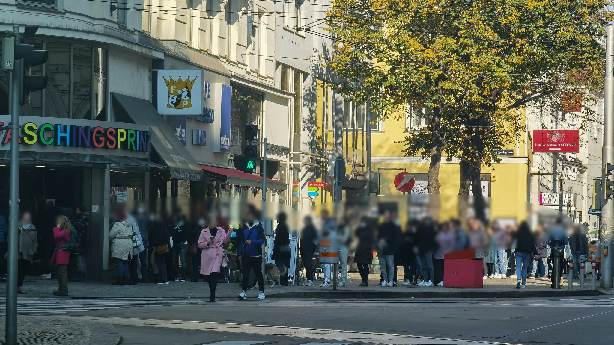 Die Schlange scheint ewig lang zu sein 