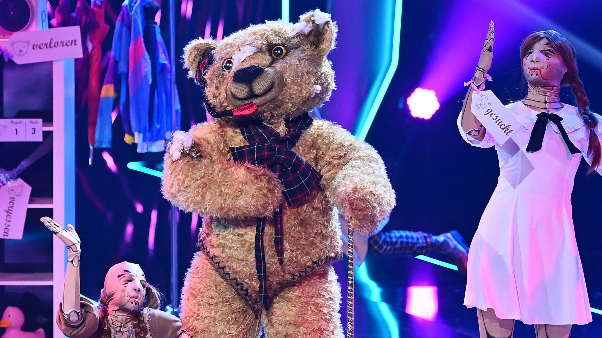 Der Promi hinter dem Bärenkostüm hat sich mit Corona infiziert.