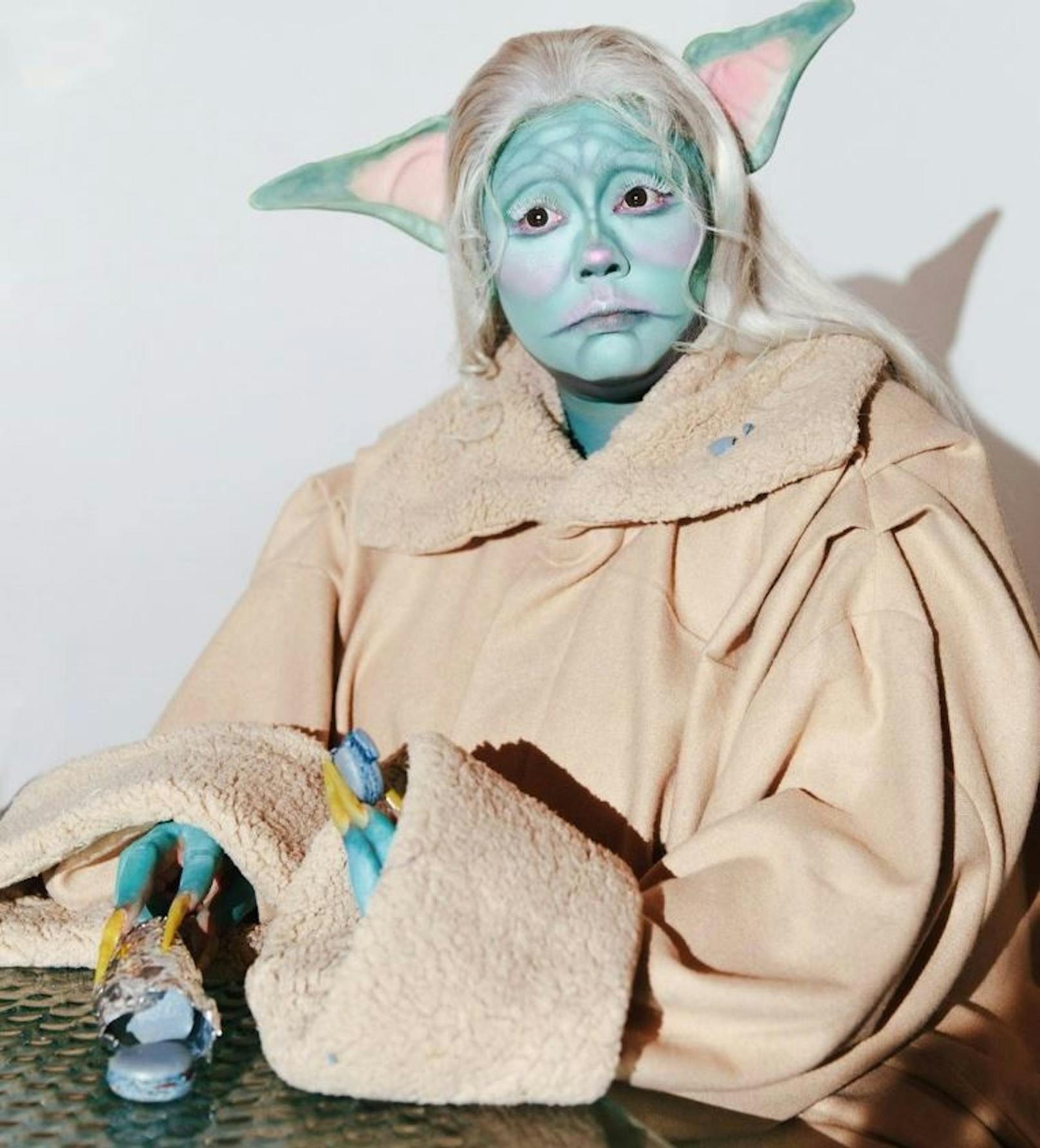 Sängerin Lizzo als Baby Yoda
