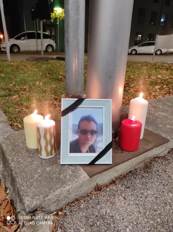 Mahnwache vor der Justizanstalt Stein