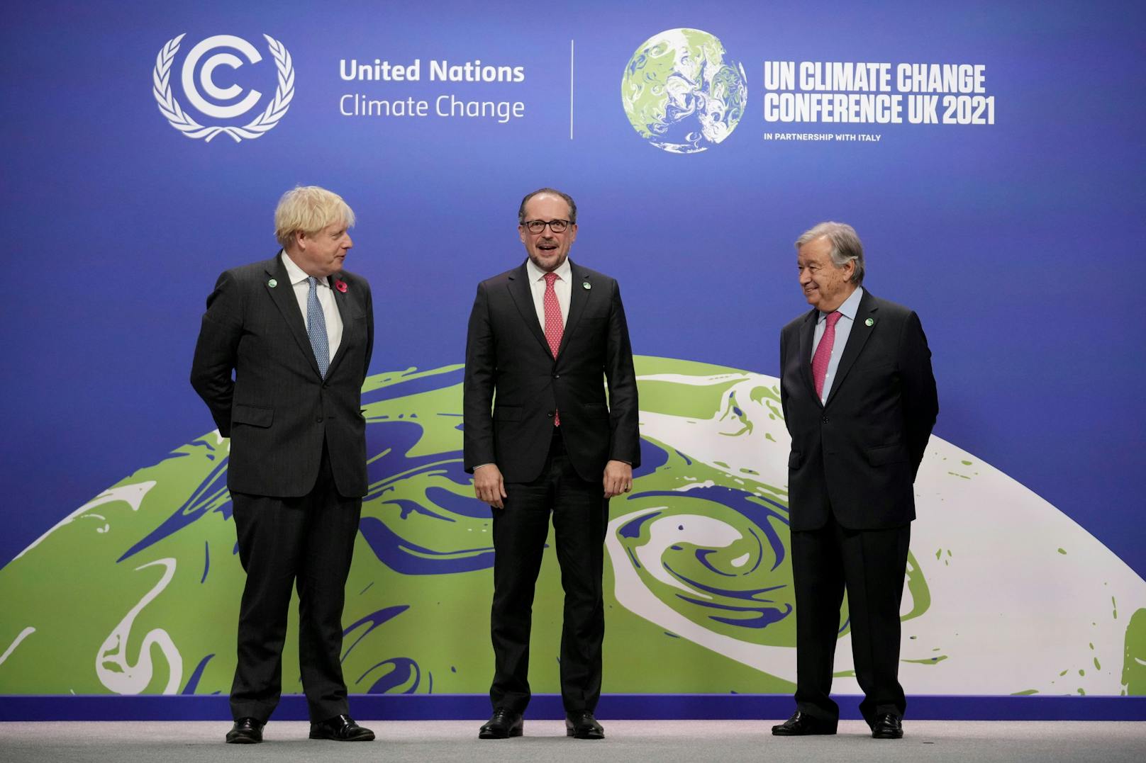 Die beiden Regierungschefs mit UN-Generalsekretär <strong>Antonio Guterres</strong> (r.).