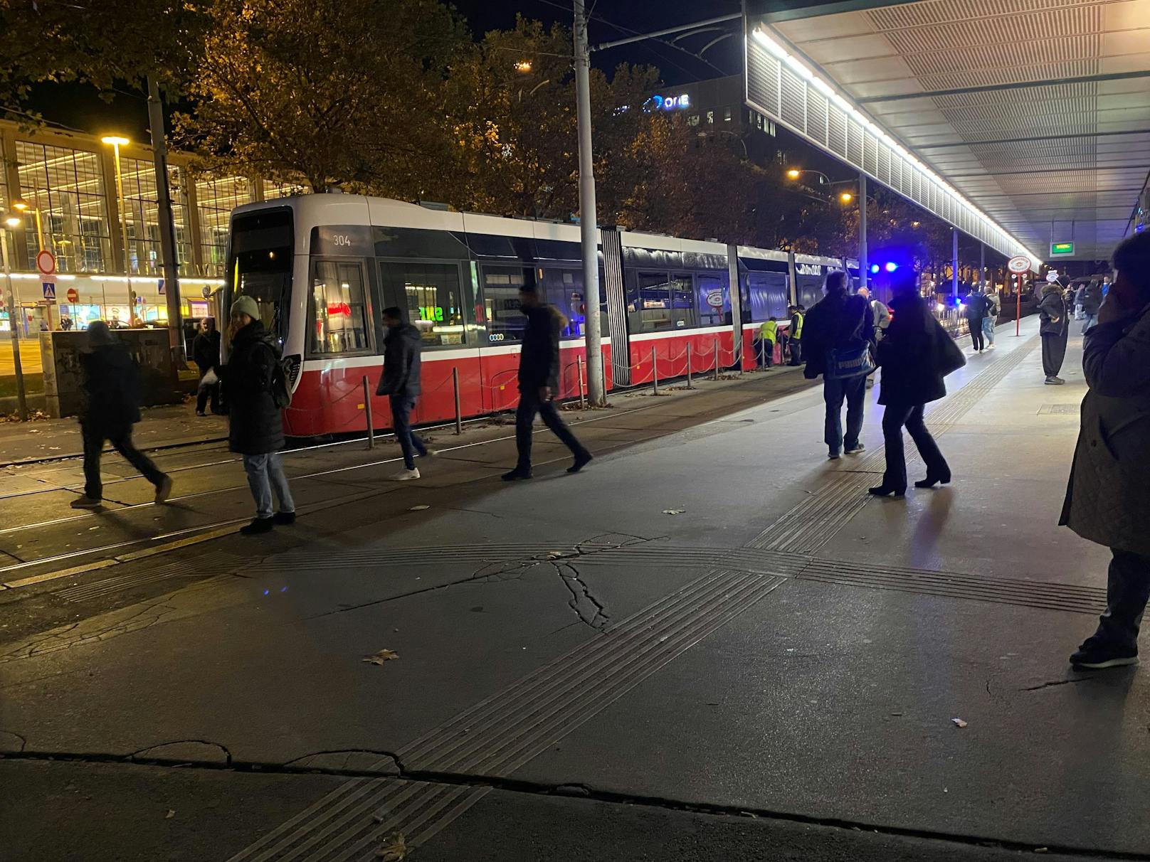 Öffi-Ärger beim Wiener Westbahnhof