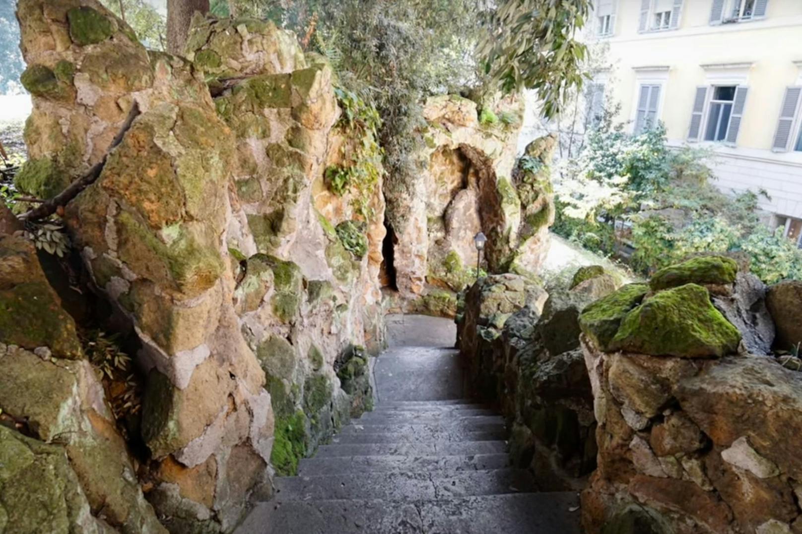 Sie liegt nur einen Steinwurf von der Spanischen Treppe und den Borghese-Gärten entfernt.