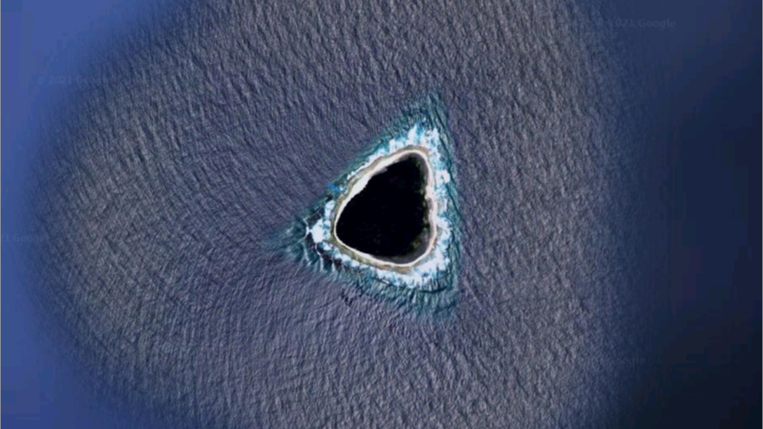 Loch im Pazifik lässt das Internet rätseln