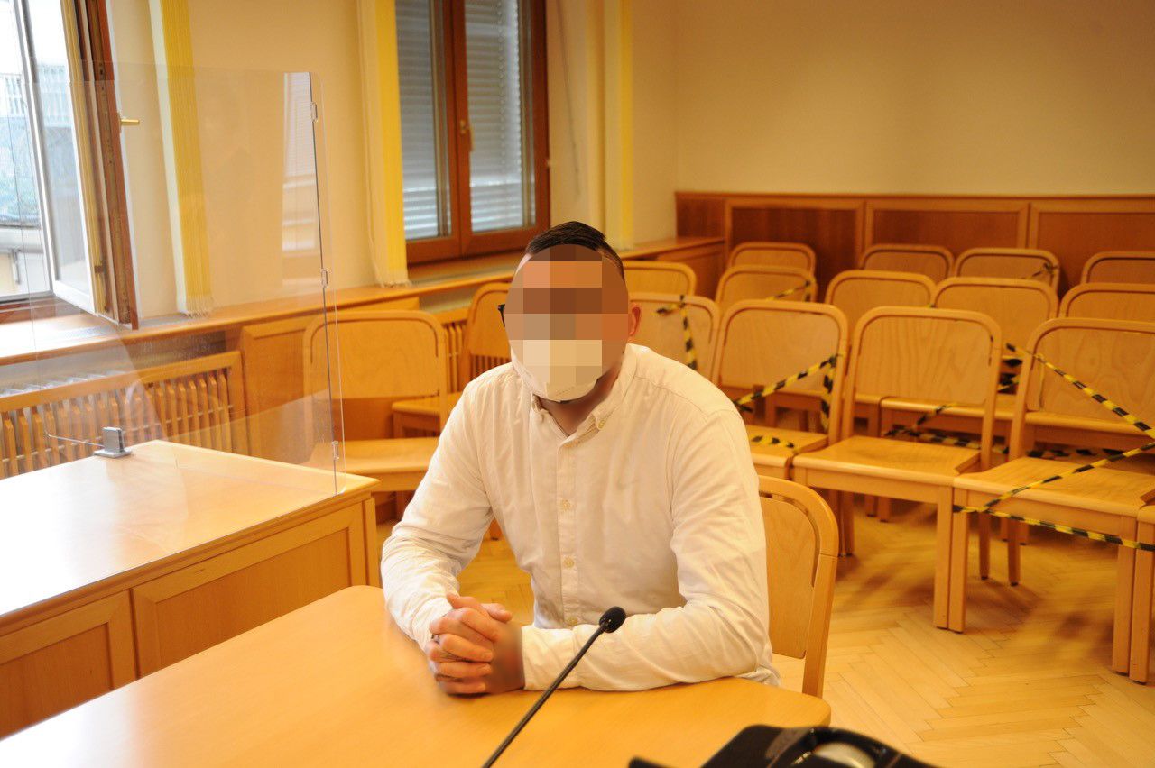 Der 23-Jährige Mittwochvormittag am Landesgericht Linz.