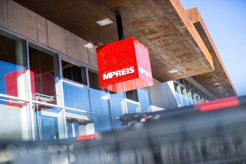 In Innsbruck kann man in einem neu eröffneten Supermarkt ab sofort nur noch mit Karte bezahlen.