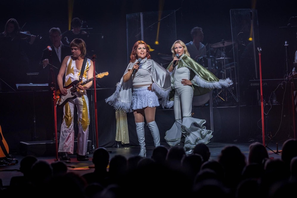 Beim Konzert einer Abba-Coverband ist es zu einem tödlichen Unfall gekommen. Zwei Menschen verloren dabei ihr Leben.