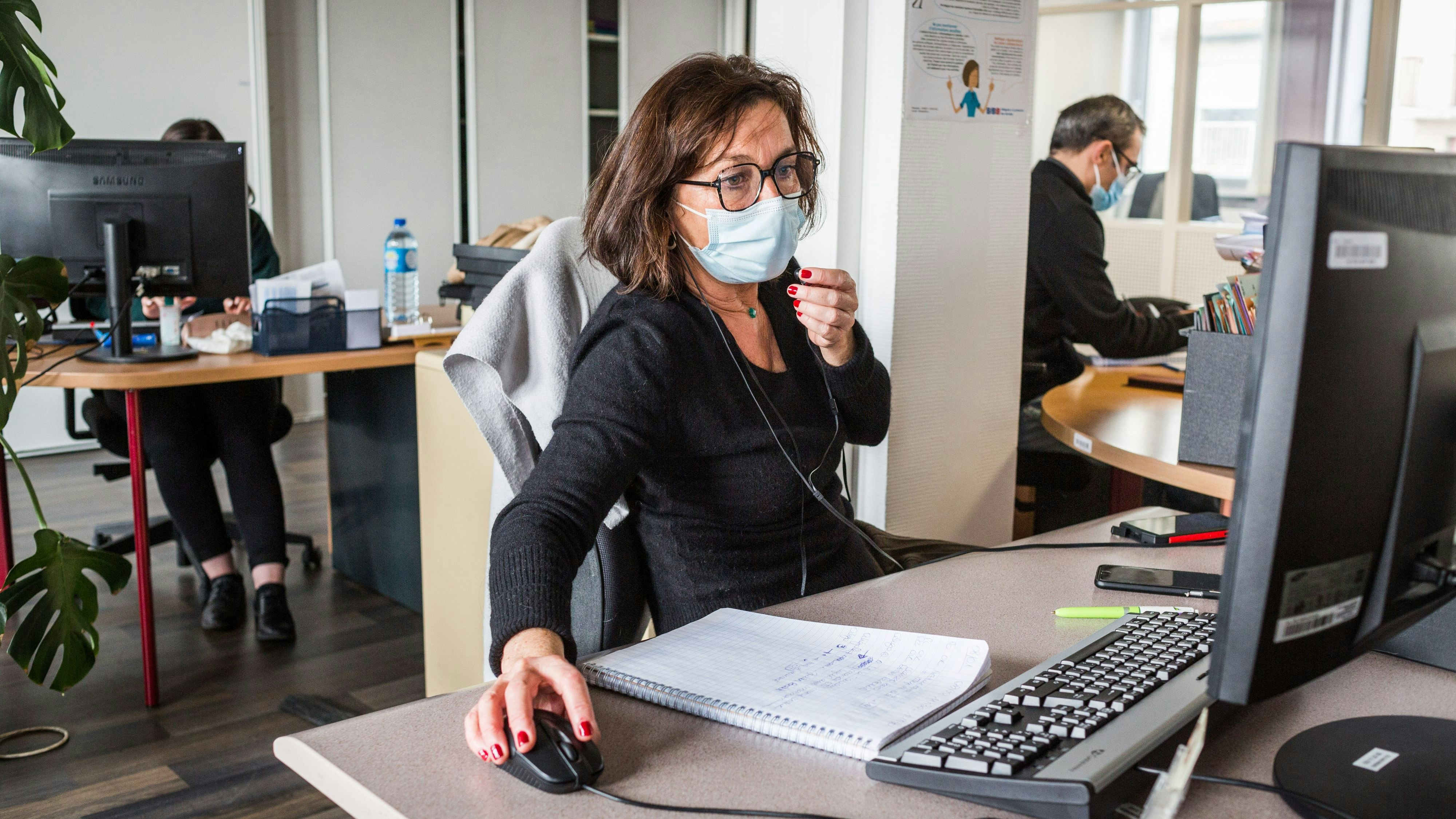 Der Krisenstab sucht auf Facebook nach Mitarbeiter. (Symbolbild).