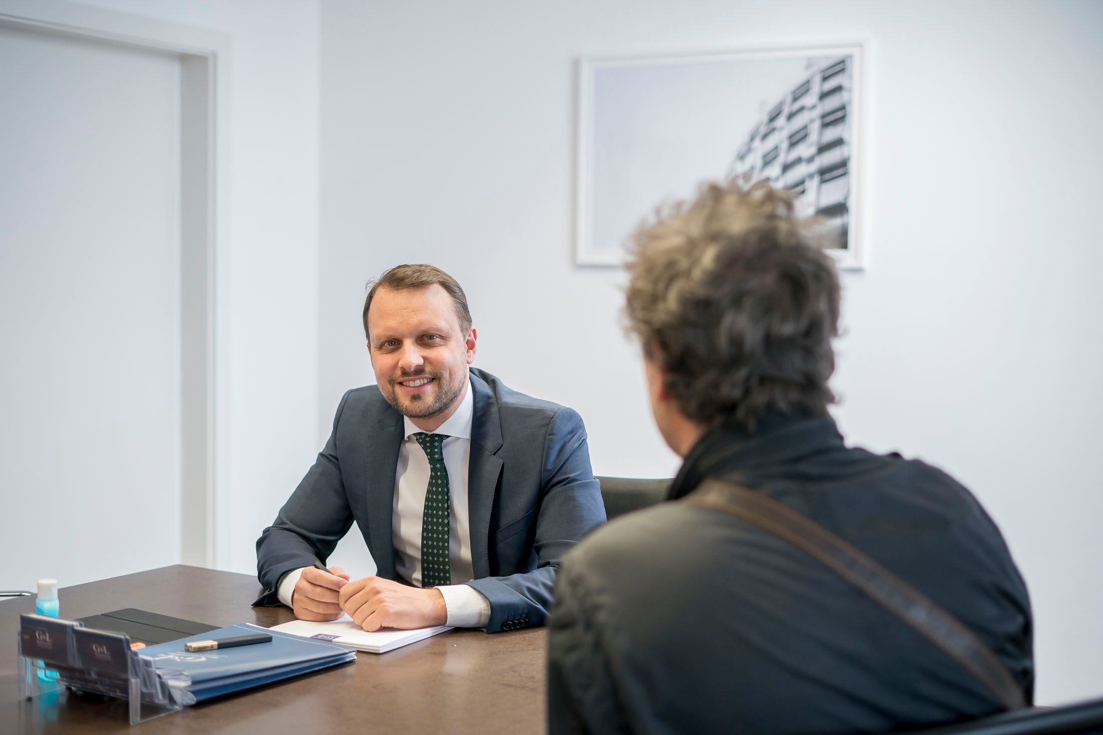 Sveto K. mit Anwalt Jakob Leinsmer