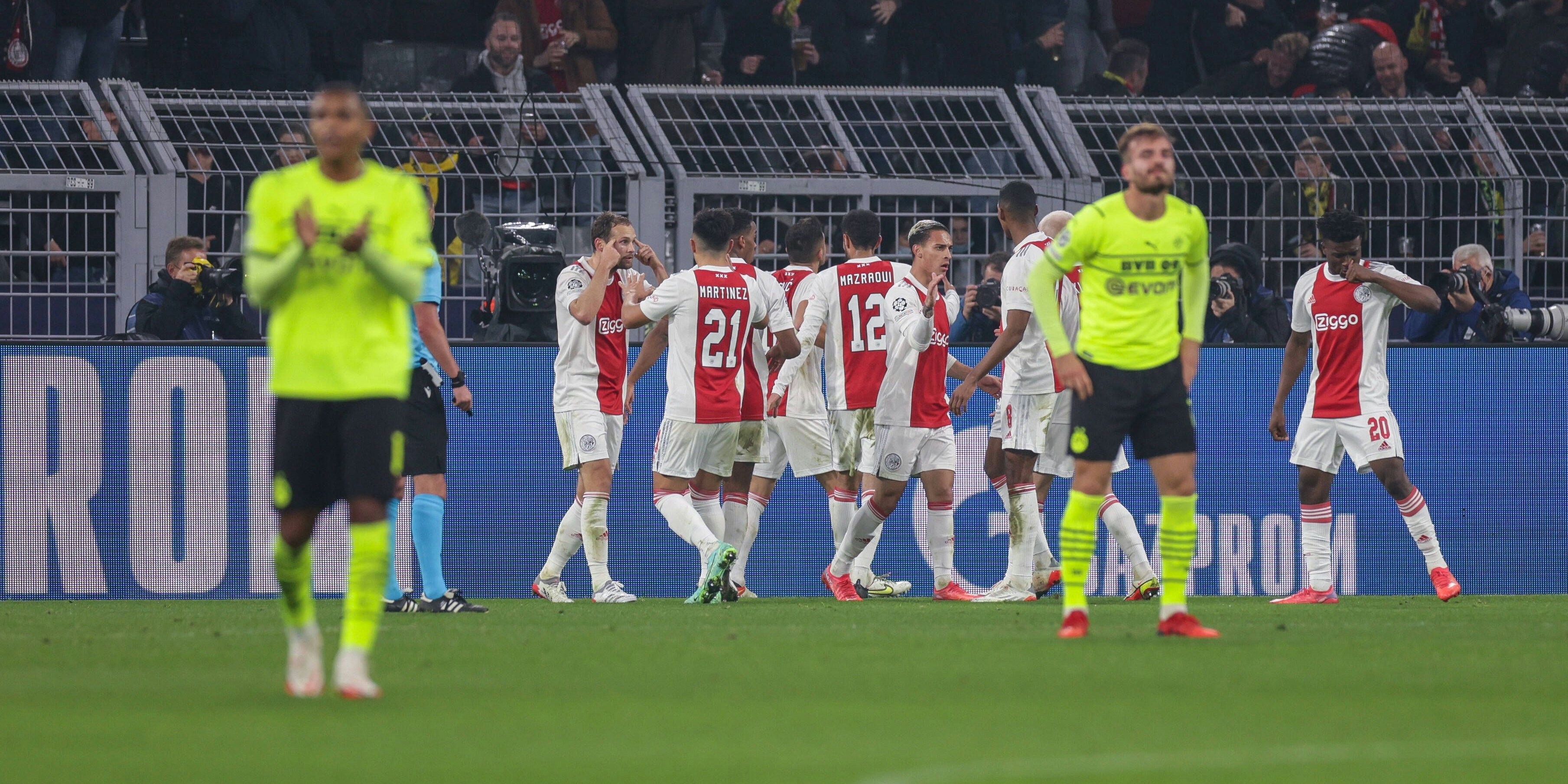 Ajax jubelt in Dortmund