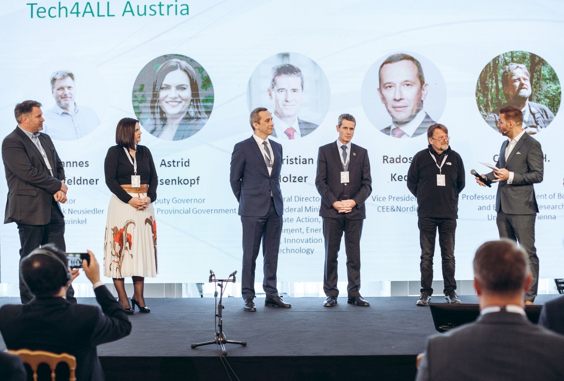 Launch und Panel Discussion zum Huawei TECH4ALL Projekt.