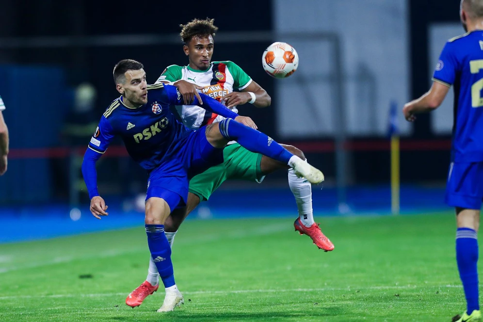 Rapid im Duell mit Dinamo Zagreb. 