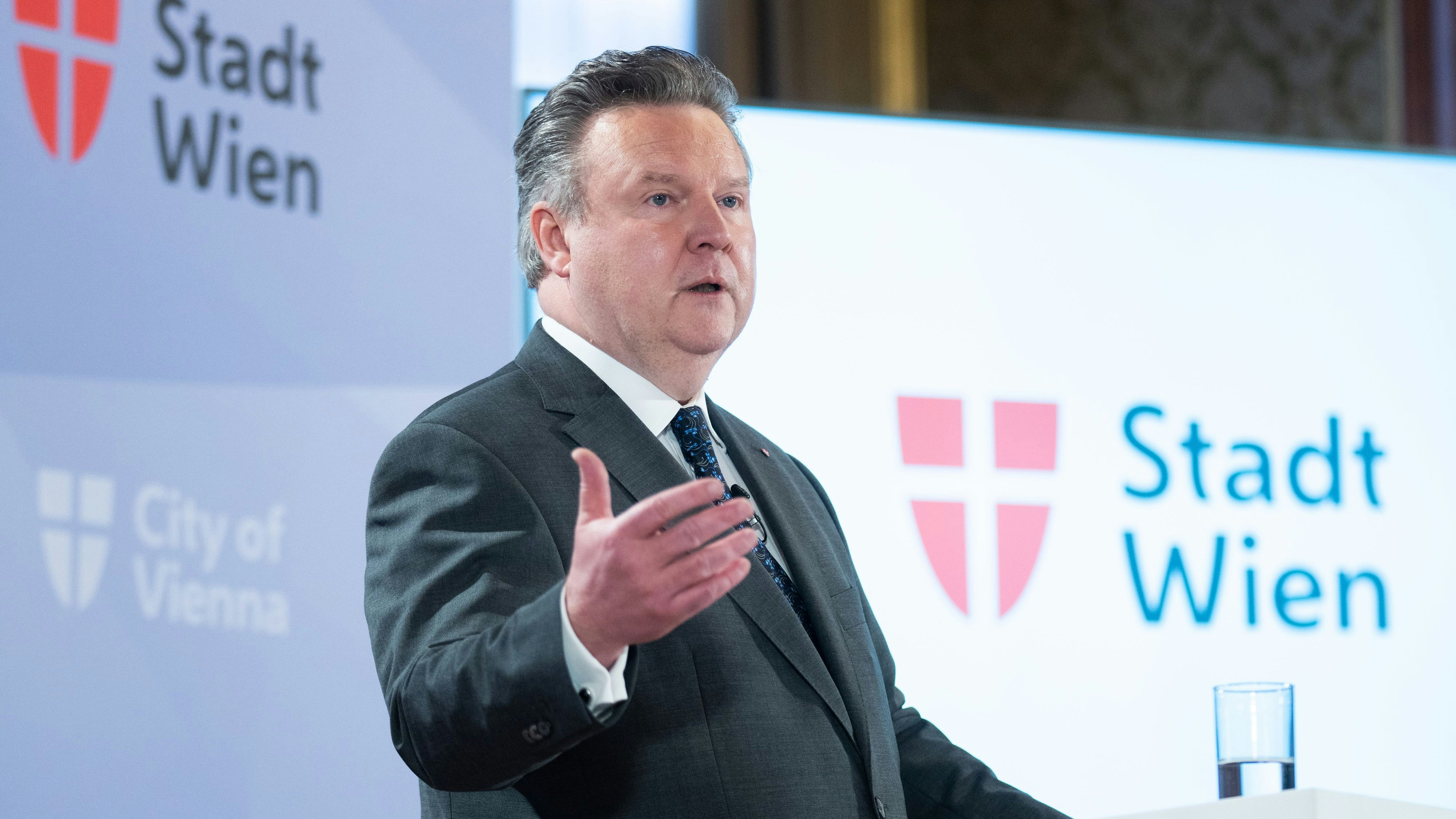 Wiens Bürgermeister Ludwig bei der Pressekonferenz am Donnerstag in Wien.